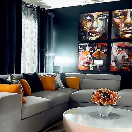 Appartamento Bienvenue Chez Maxime Saint-Denis Esterno foto