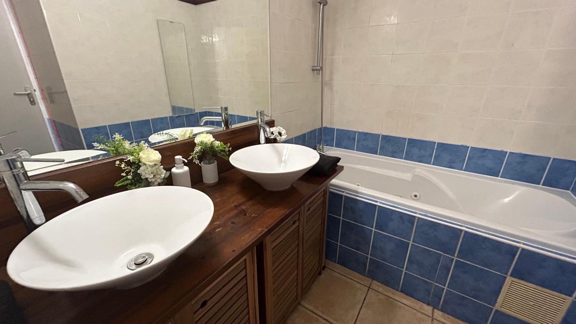 Appartamento Bienvenue Chez Maxime Saint-Denis Esterno foto